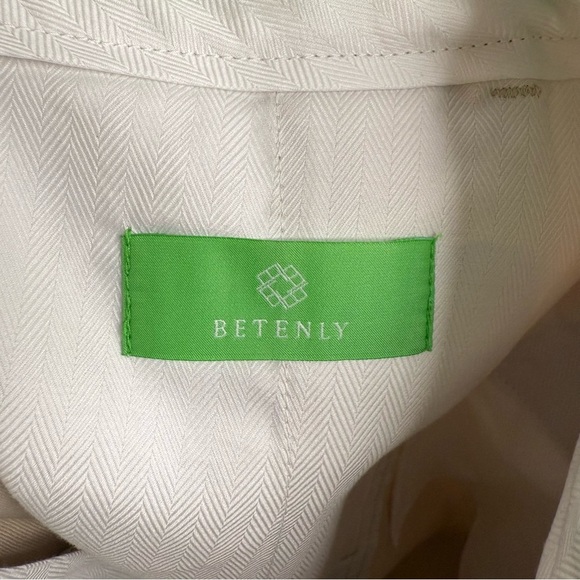 Betenly Men’s Tan Flat Front Shorts with Classic Style Size 32 Waist NWT - Picture 7 of 7